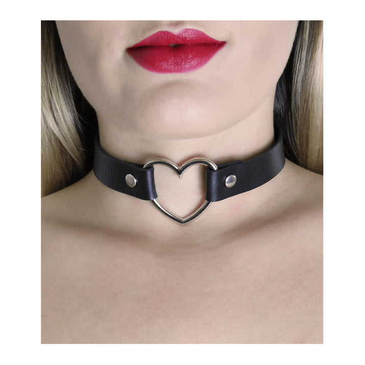 Love in Leather Heart O-Ring Choker